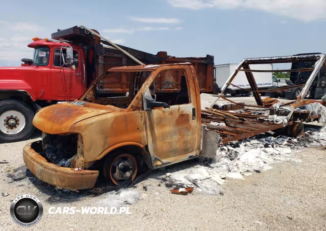 2021 GMC Savana Cutaway G4500