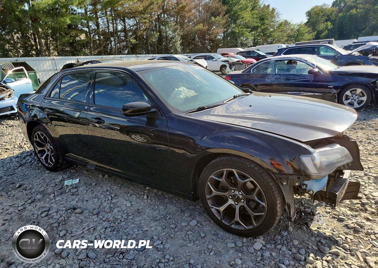 2018 Chrysler 300 S VIN:2C3CCABG2JH234226 - 4