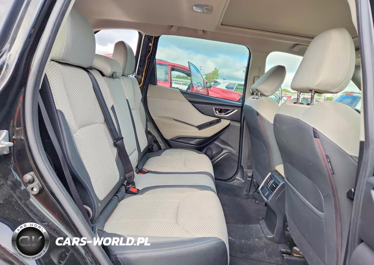 2021 Subaru Forester Premium VIN:JF2SKAFC7MH492741 - 11