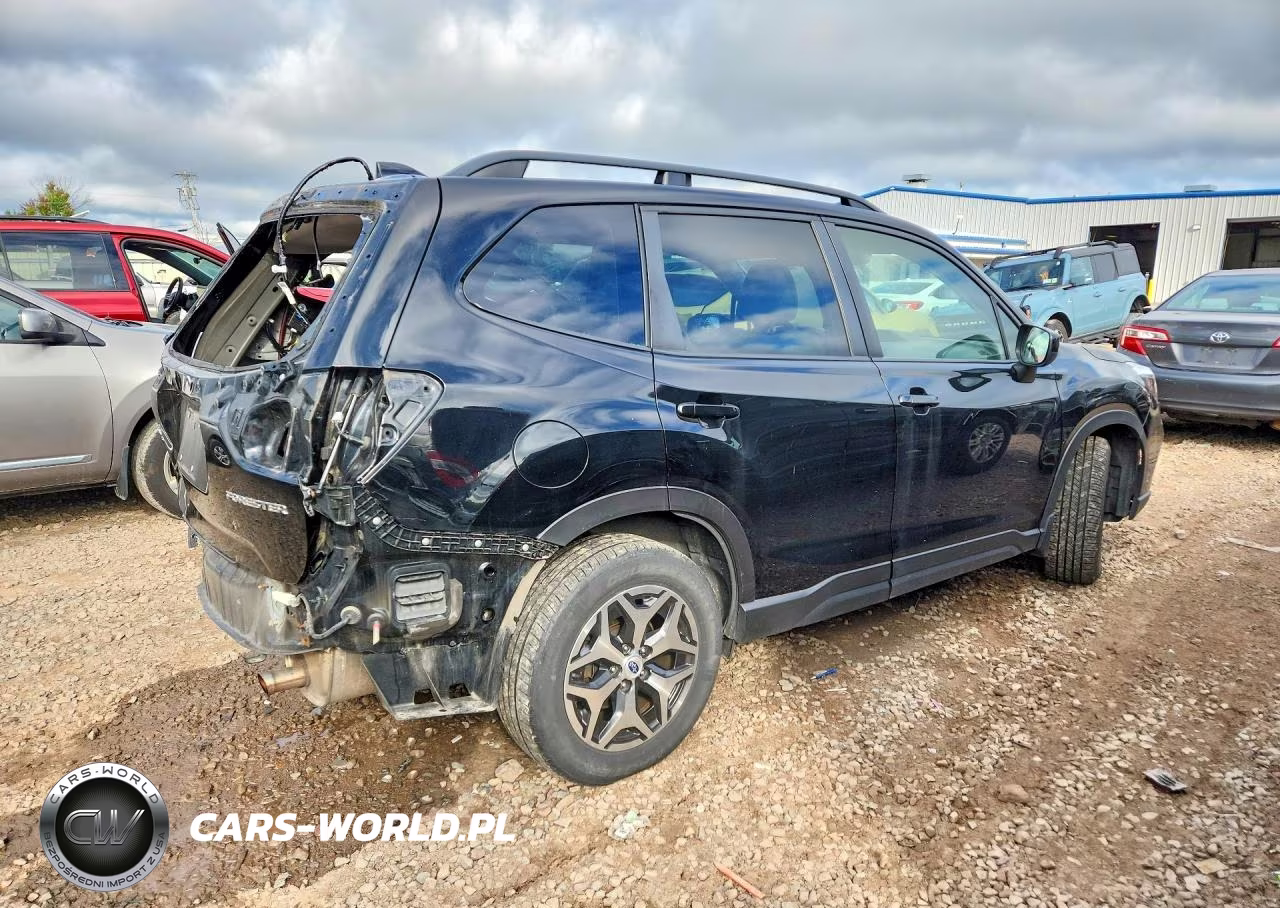 2021 Subaru Forester Premium VIN:JF2SKAFC7MH492741 - 3