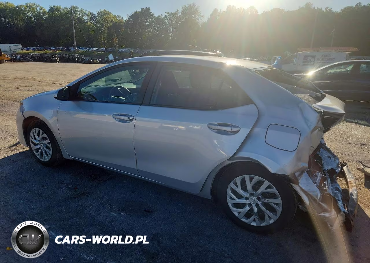 2018 Toyota Corolla Le VIN:2T1BURHE8JC006623 - 2