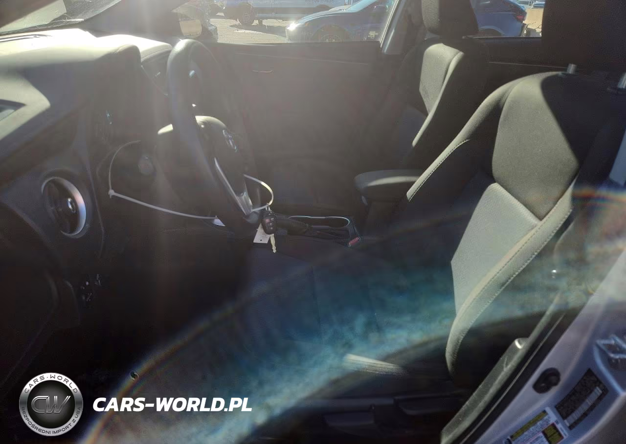2018 Toyota Corolla Le VIN:2T1BURHE8JC006623 - 7
