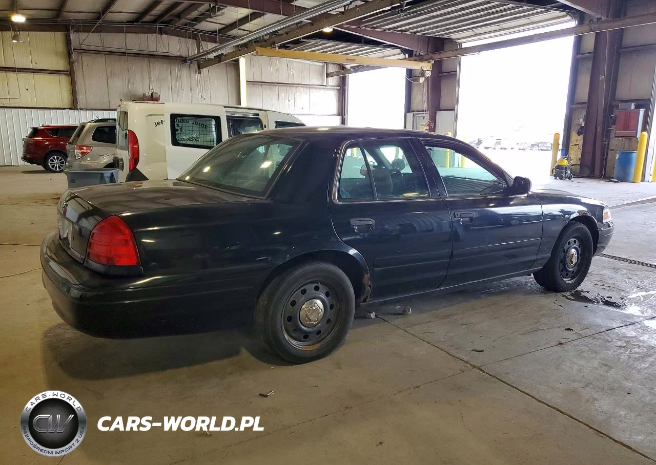 2007 Ford Crown Victoria Police Interceptor VIN:2FAHP71W17X160111 - 3