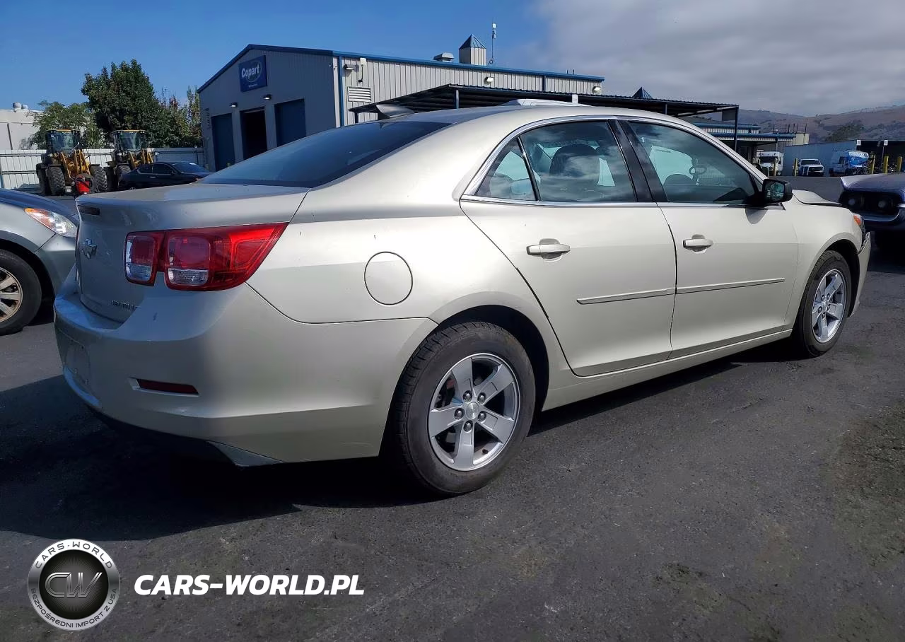 2015 Chevrolet Malibu Ls VIN:1G11A5SL9FF111098 - 3