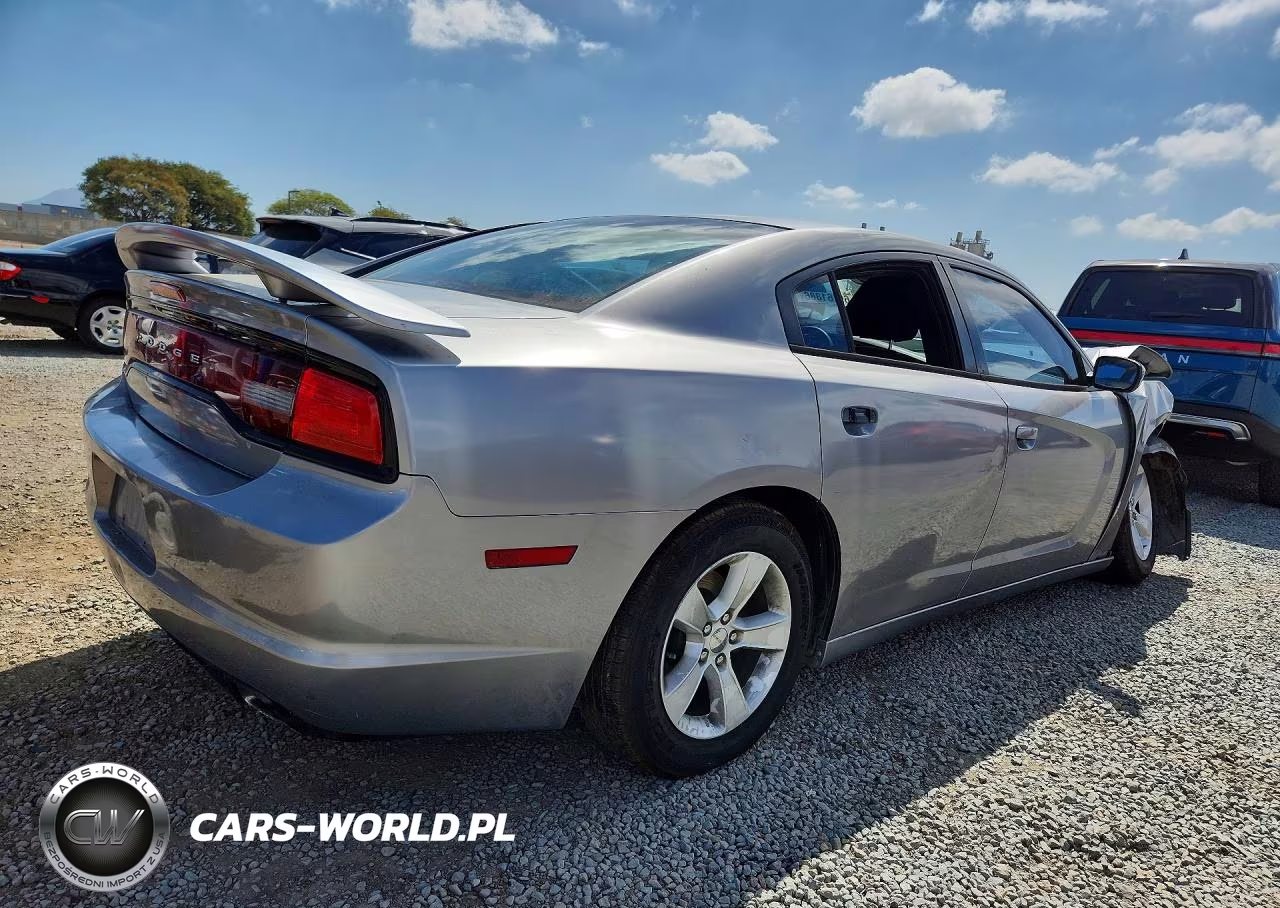 2013 Dodge Charger Se VIN:2C3CDXBG9DH637348 - 3