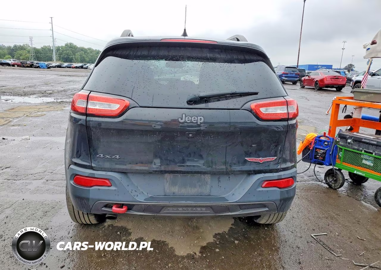 2016 Jeep Cherokee Trailhawk VIN:1C4PJMBBXGW283242 - 6