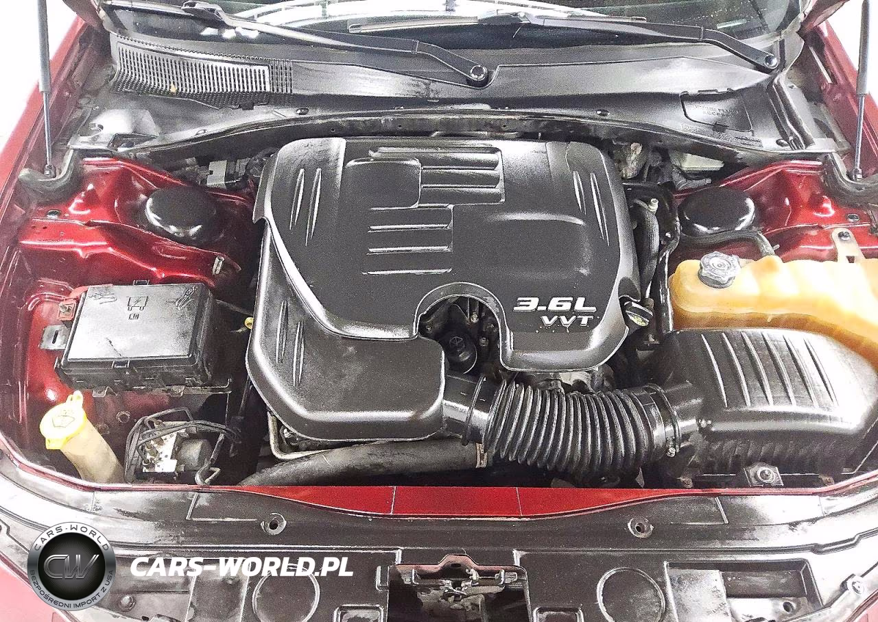 2018 Chrysler 300 Touring VIN:2C3CCAAG0JH278095 - 11