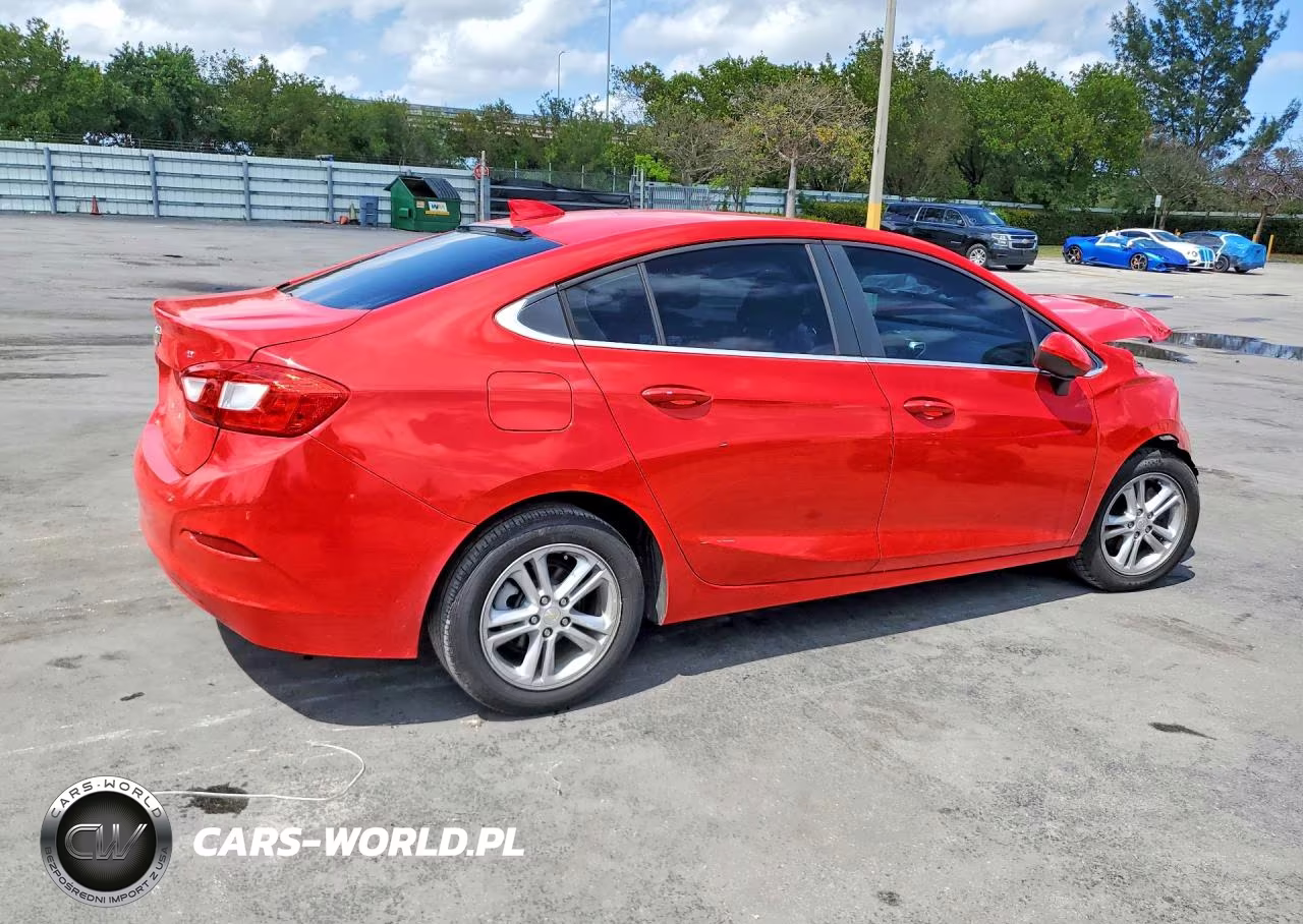 2017 Chevrolet Cruze Lt VIN:1G1BE5SM7H7230895 - 3