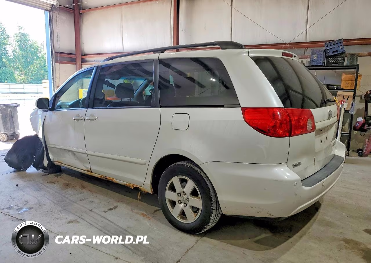 2008 Toyt Siena VIN:5TDZK22C28S182796 - 2