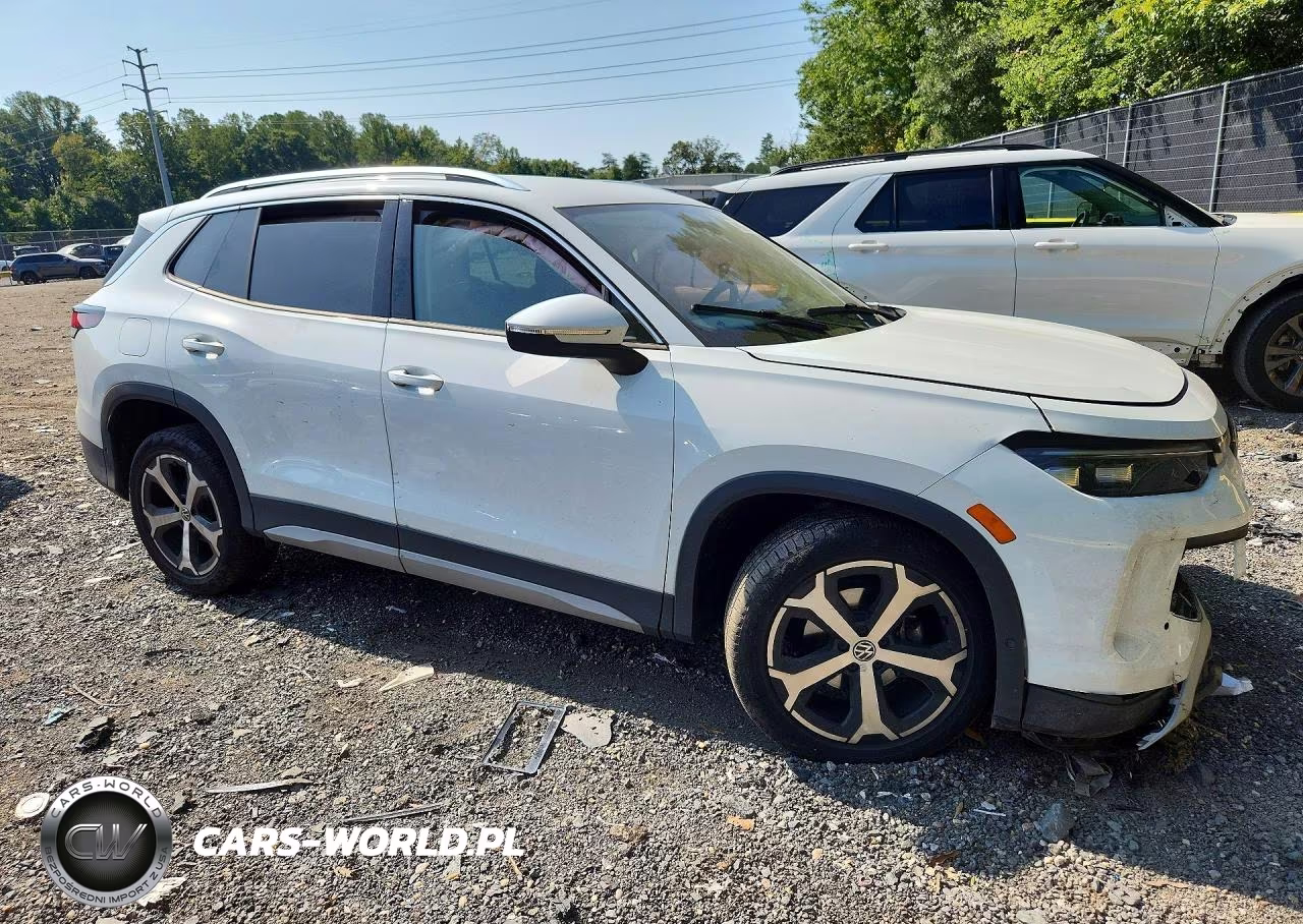 2025 Volkswagen Tiguan Se VIN:3VVFR7RM6SM018096 - 4