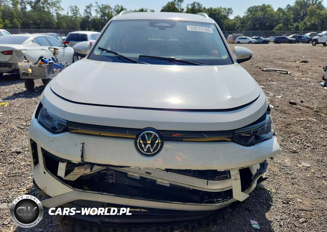 2025 Volkswagen Tiguan Se VIN:3VVFR7RM6SM018096 - 5