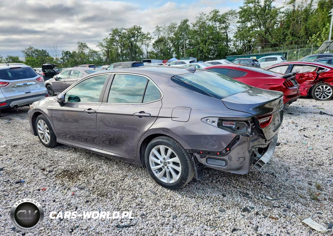 2022 Toyota Camry Le VIN:4T1C11AK7NU679955 - 2