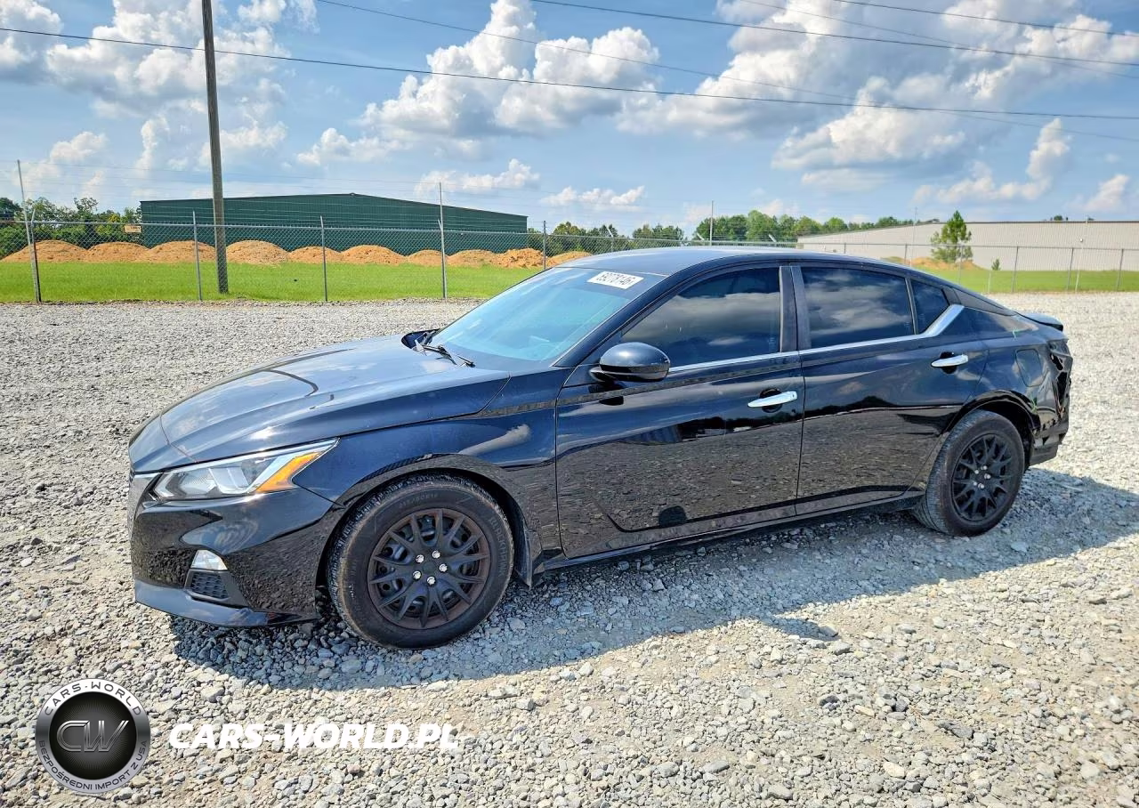 2019 Nissan Altima S