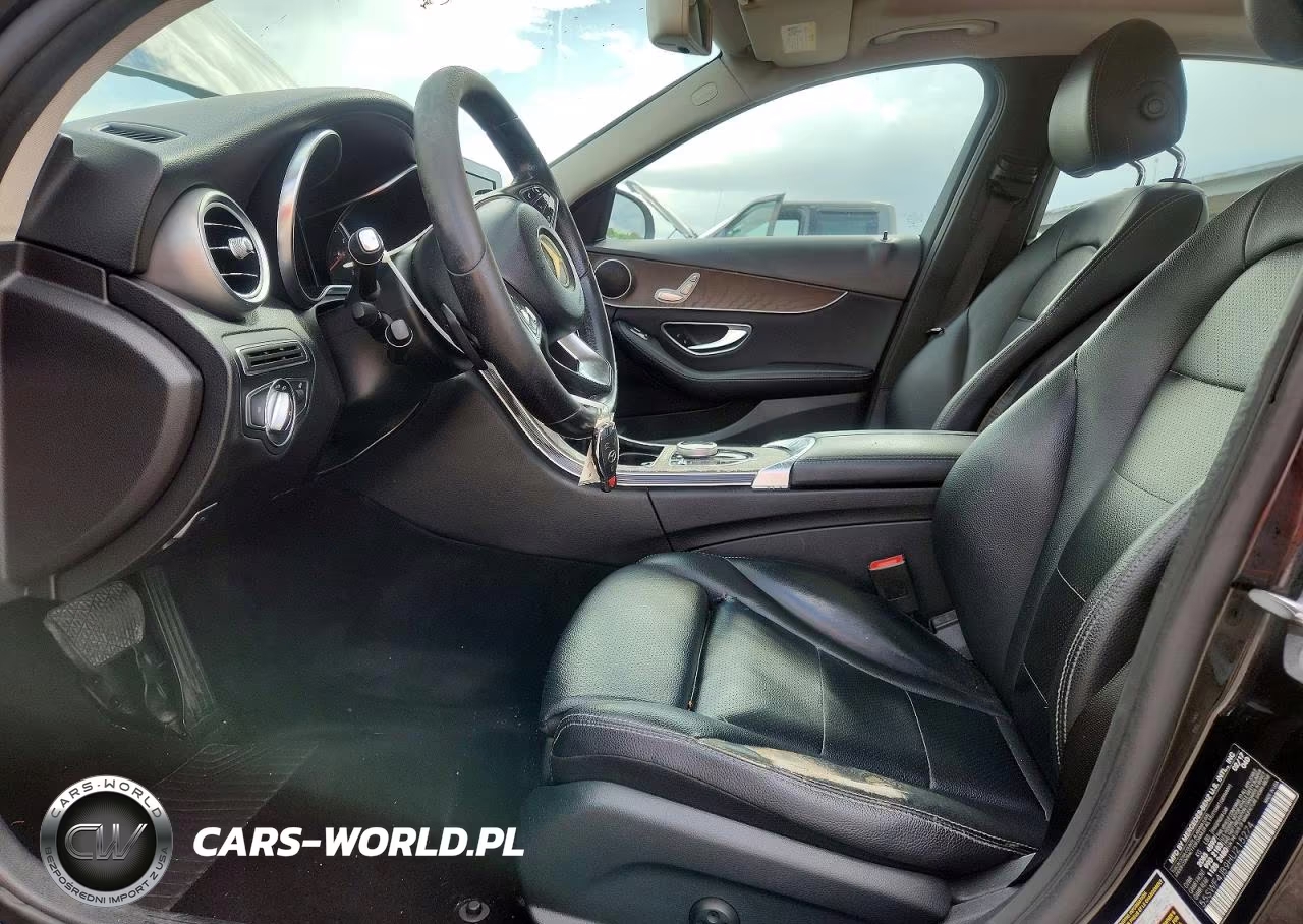 2017 Mercedes-Benz C 300 VIN:55SWF4JB9HU215274 - 7