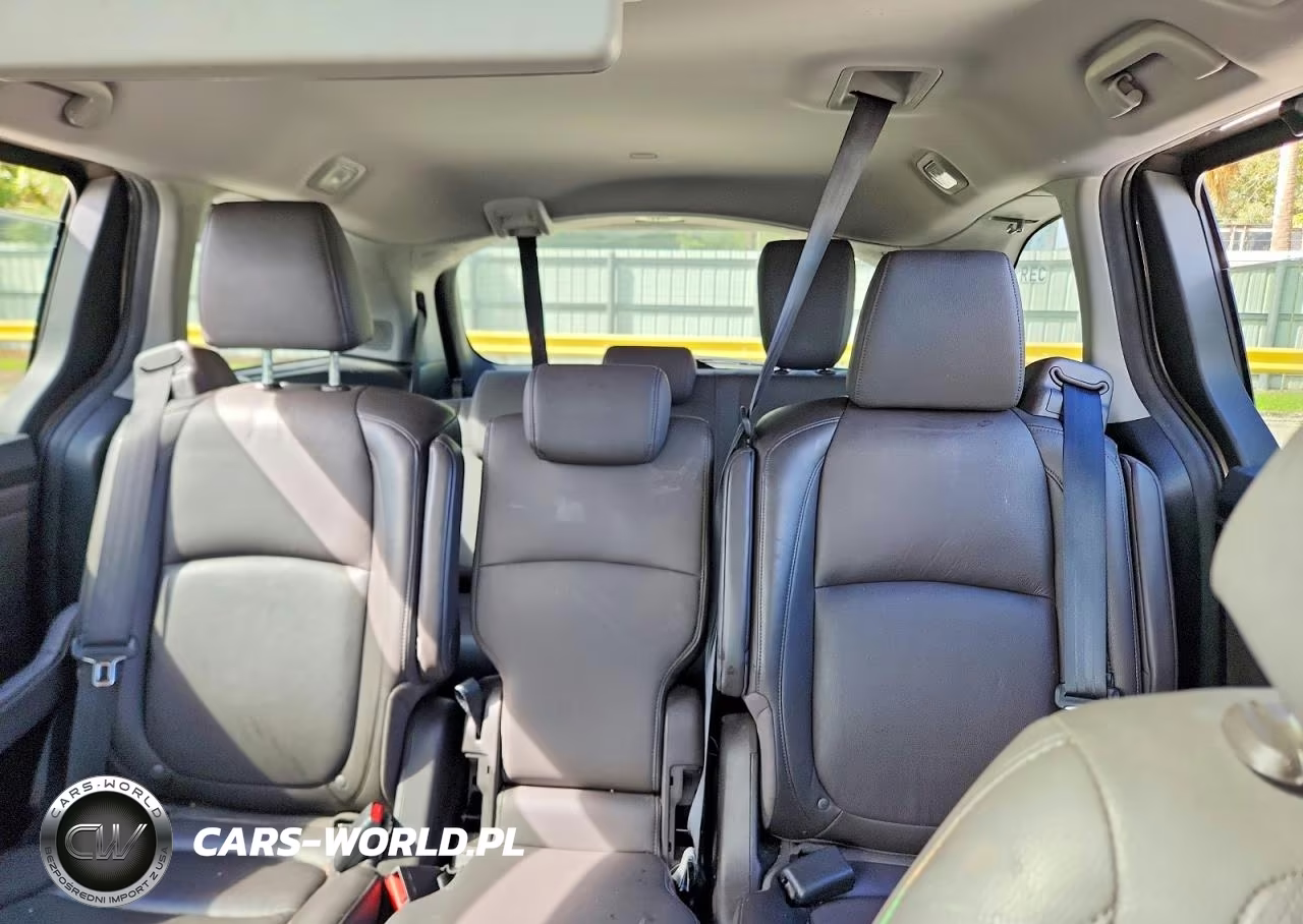 2018 Honda Odyssey Elite VIN:5FNRL6H93JB018984 - 10