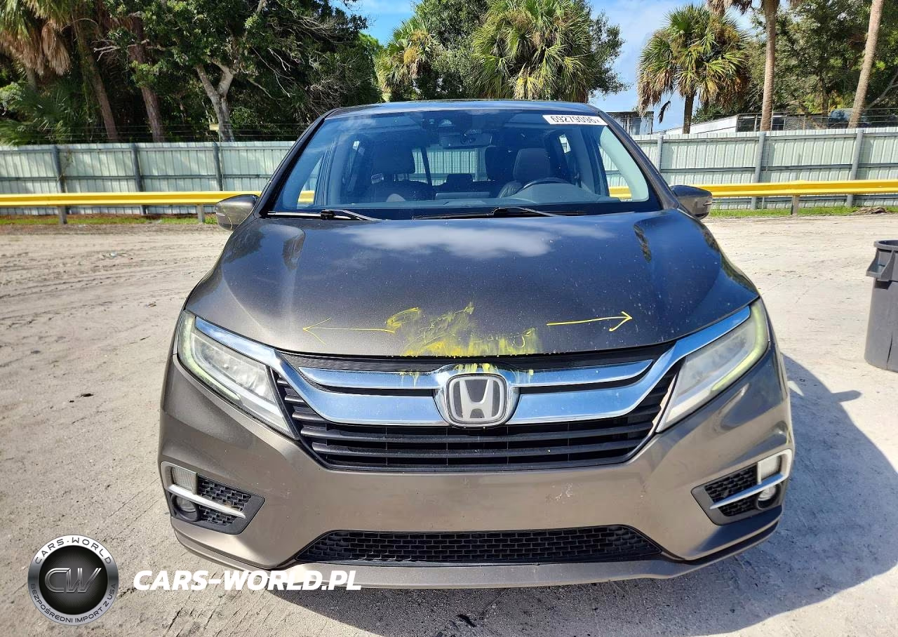2018 Honda Odyssey Elite VIN:5FNRL6H93JB018984 - 5