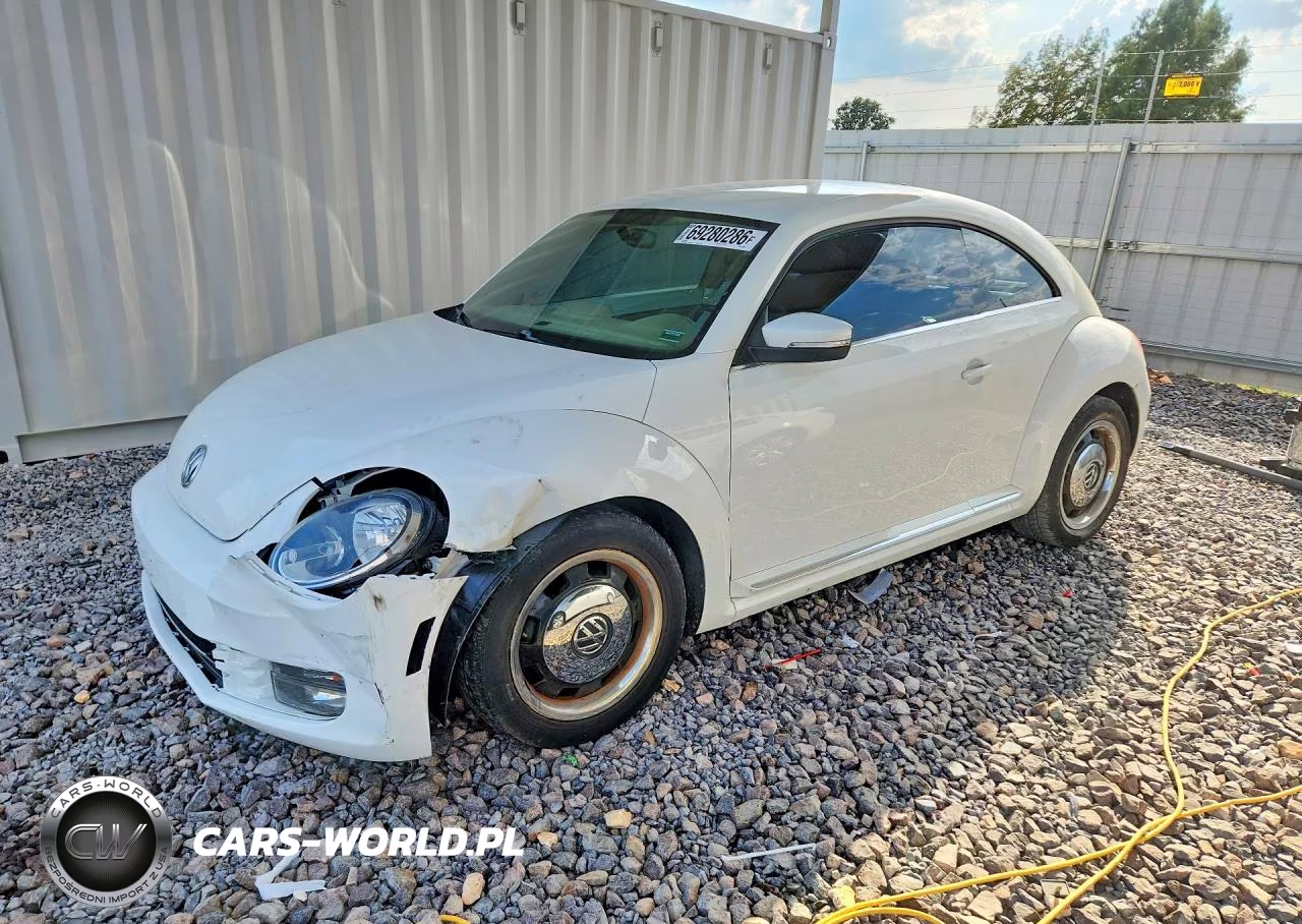 2013 Volkswagen Beetle – zdjęcie 1 z 12