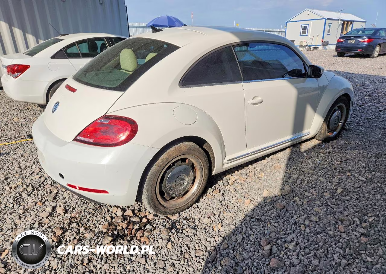 2013 Volkswagen Beetle VIN:3VWJL7AT2DM683509 - 3