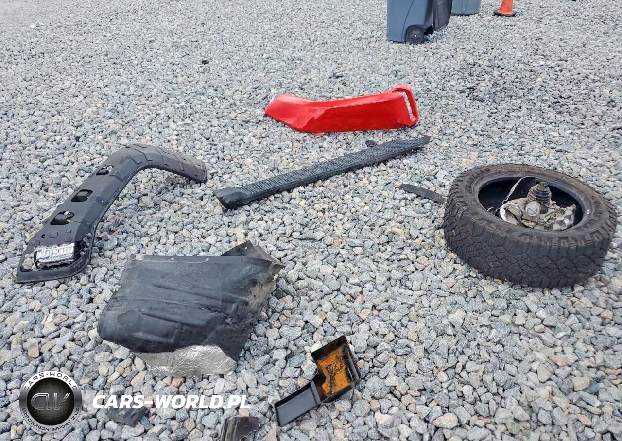 2023 Jeep Wrangler Sahara 4Xe VIN:1C4JJXP6XPW529452 - 12