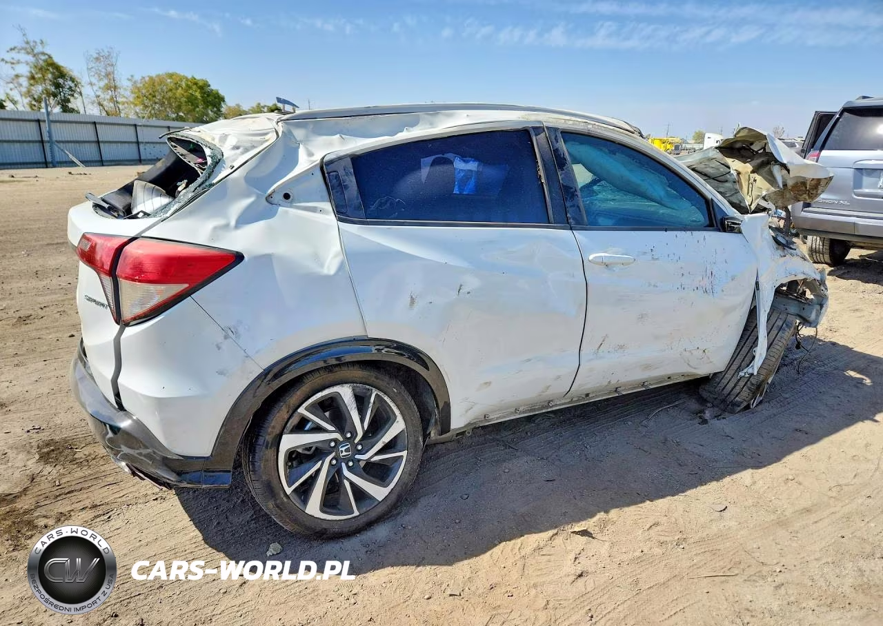 2019 Honda Hr-V Sport VIN:3CZRU5H15KM713606 - 3