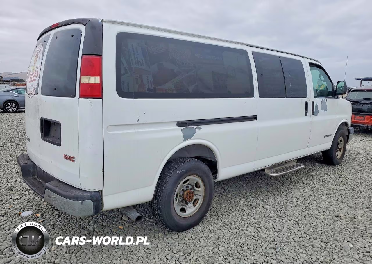 2004 GMC Savana 2500 VIN:1GJHG39UX41126767 - 3