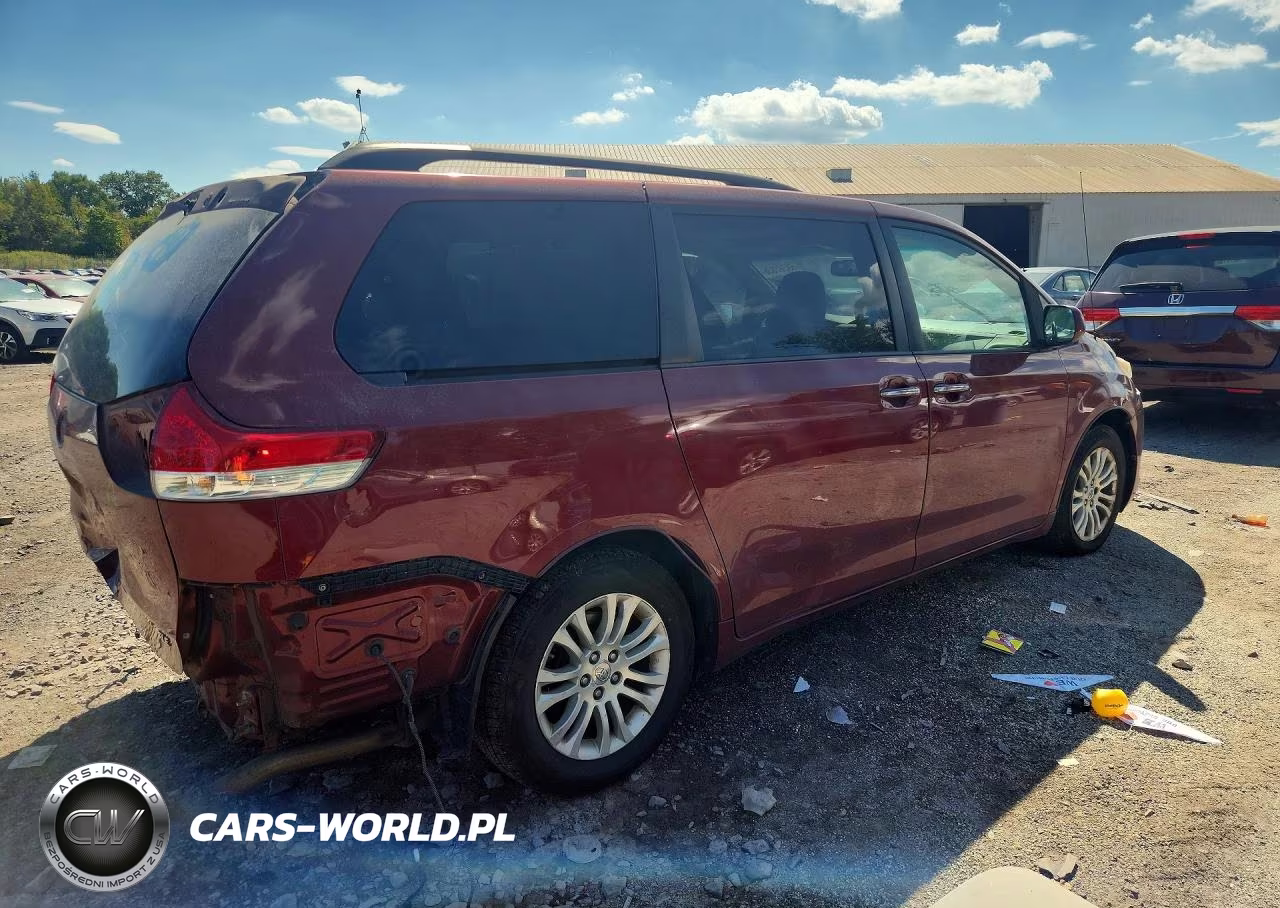 2012 Toyota Sienna Xle 8-Passenger VIN:5TDYK3DC9CS254729 - 3