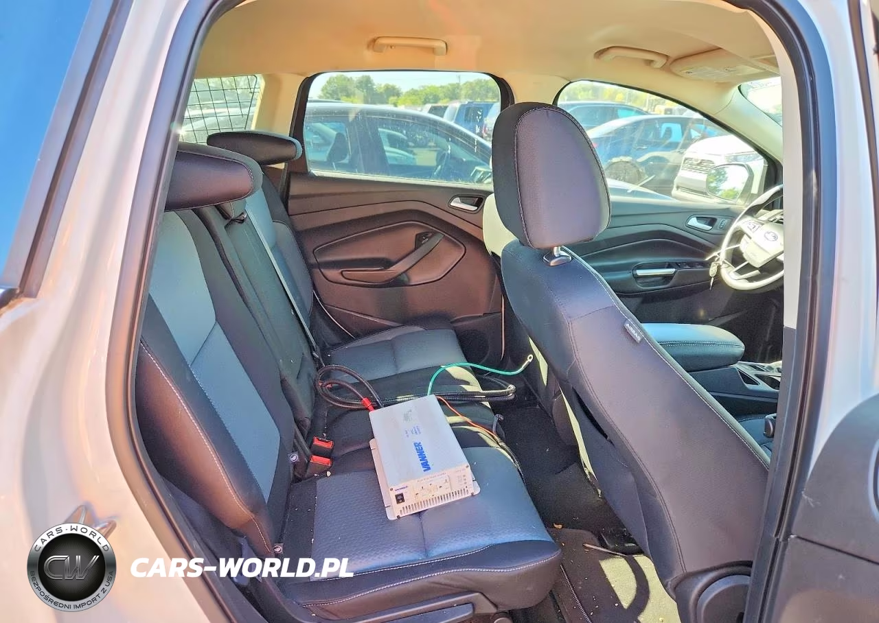 2017 Ford Escape Se VIN:1FMCU0GD5HUE77372 - 10
