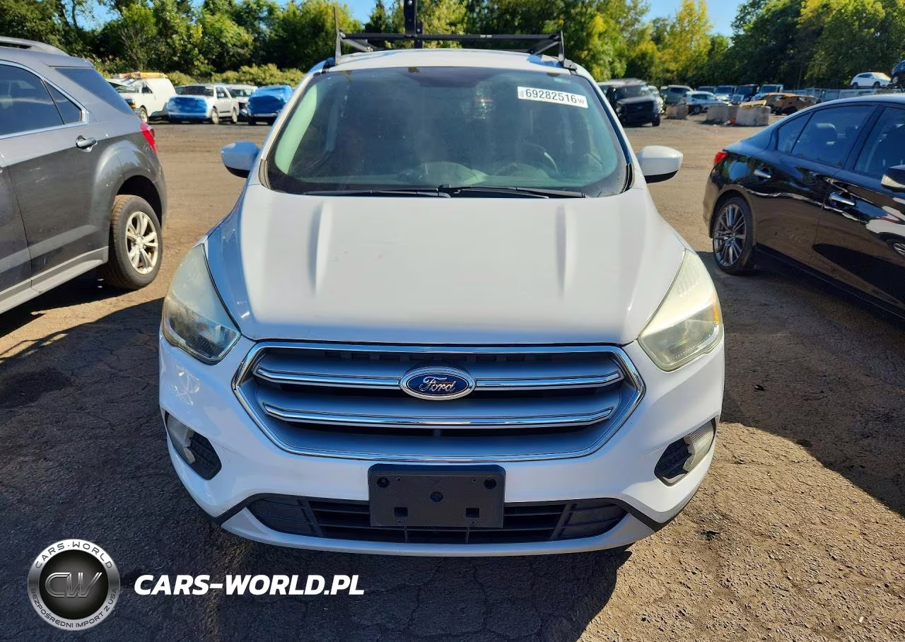 2017 Ford Escape Se VIN:1FMCU0GD5HUE77372 - 5