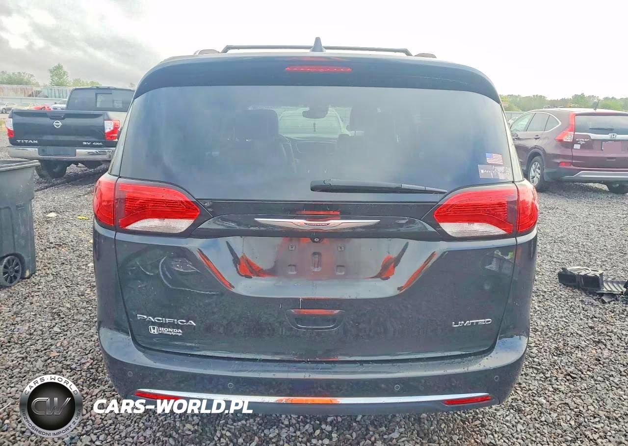 2017 Chrysler Pacifica Limited VIN:2C4RC1GG1HR550915 - 6