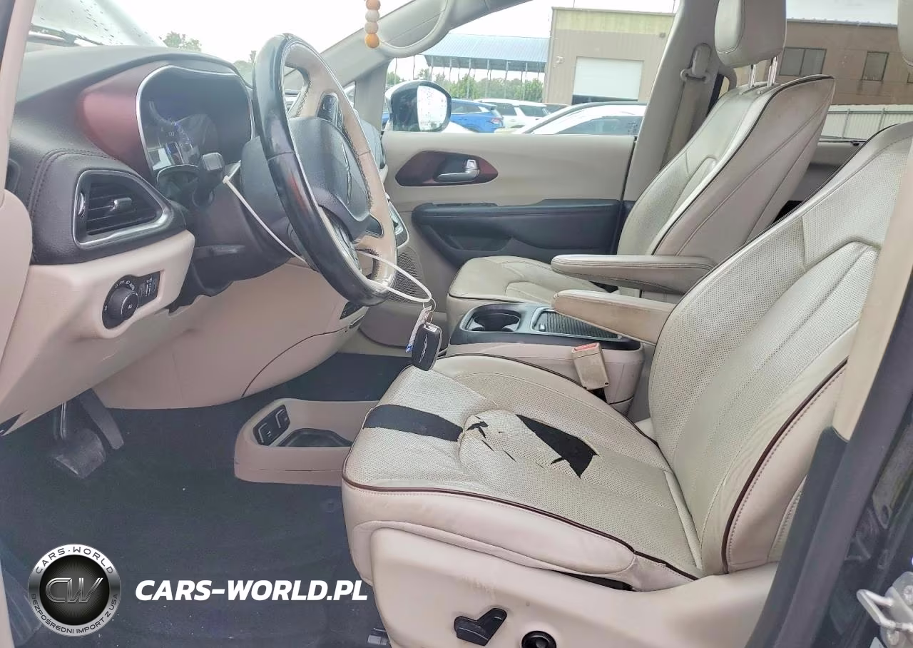 2017 Chrysler Pacifica Limited VIN:2C4RC1GG1HR550915 - 7