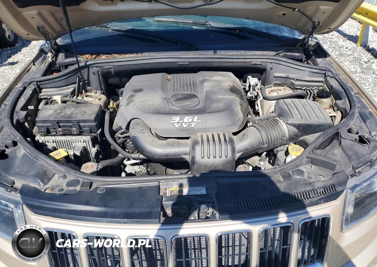 2014 Jeep Grand Cherokee Laredo VIN:1C4RJFAG8EC119777 - 12