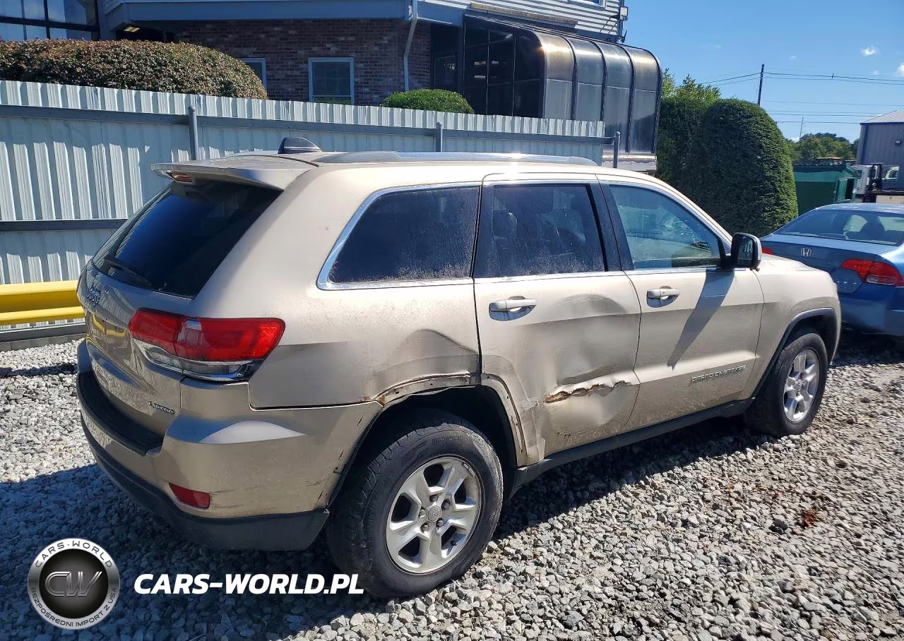 2014 Jeep Grand Cherokee Laredo VIN:1C4RJFAG8EC119777 - 3