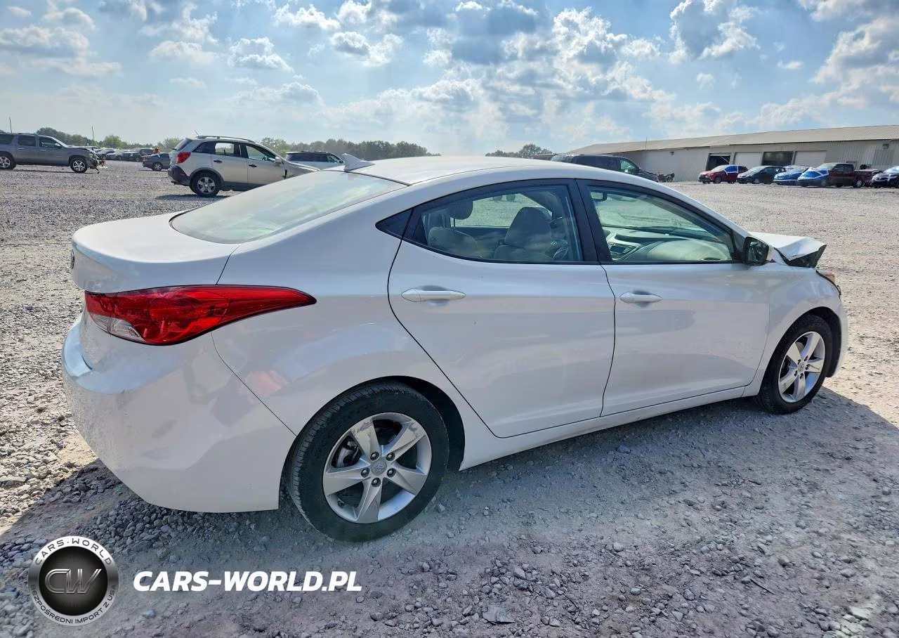 2012 Hyundai Elantra Gls VIN:5NPDH4AE2CH083885 - 3