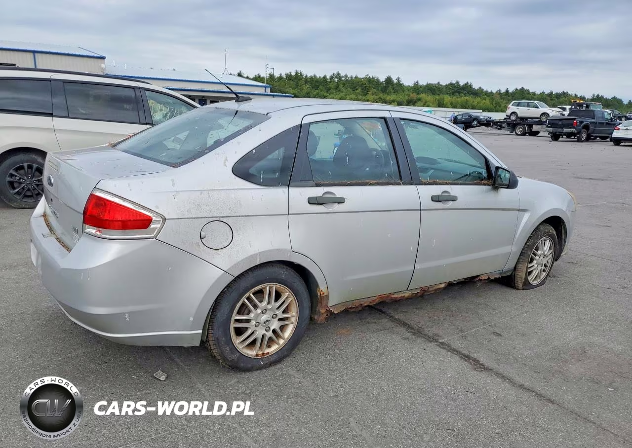 2009 Ford Focus Se VIN:1FAHP35N69W155012 - 3