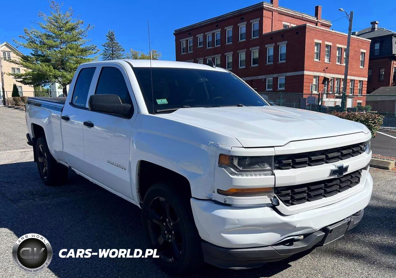 2016 Chevrolet Silverado K1500 Custom