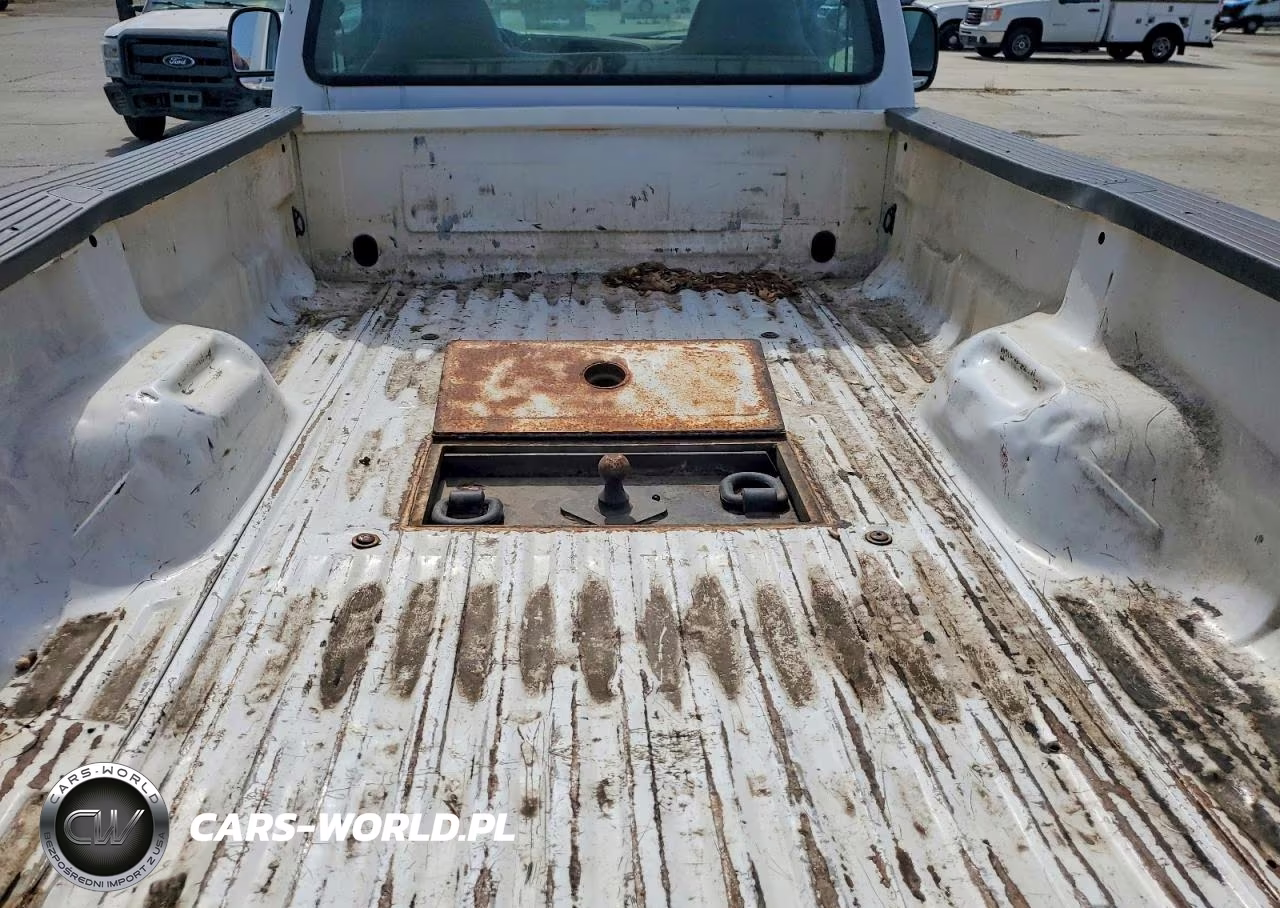 2006 Ford F550 Super Duty VIN:1FDAF57P06EC86023 - 10