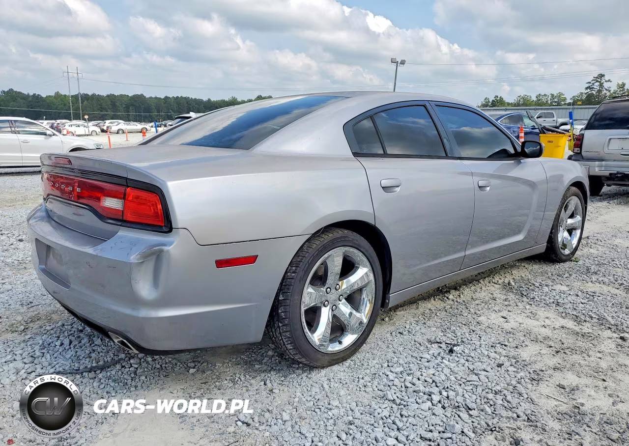 2013 Dodge Charger Se VIN:2C3CDXBGXDH582747 - 3