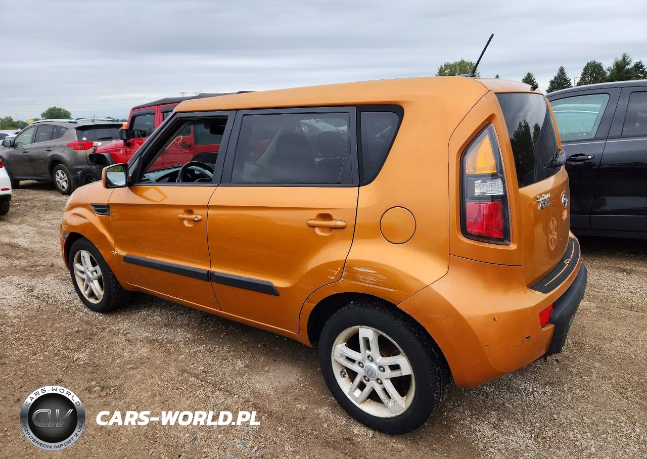 2011 Kia Soul + VIN:KNDJT2A22B7215994 - 2