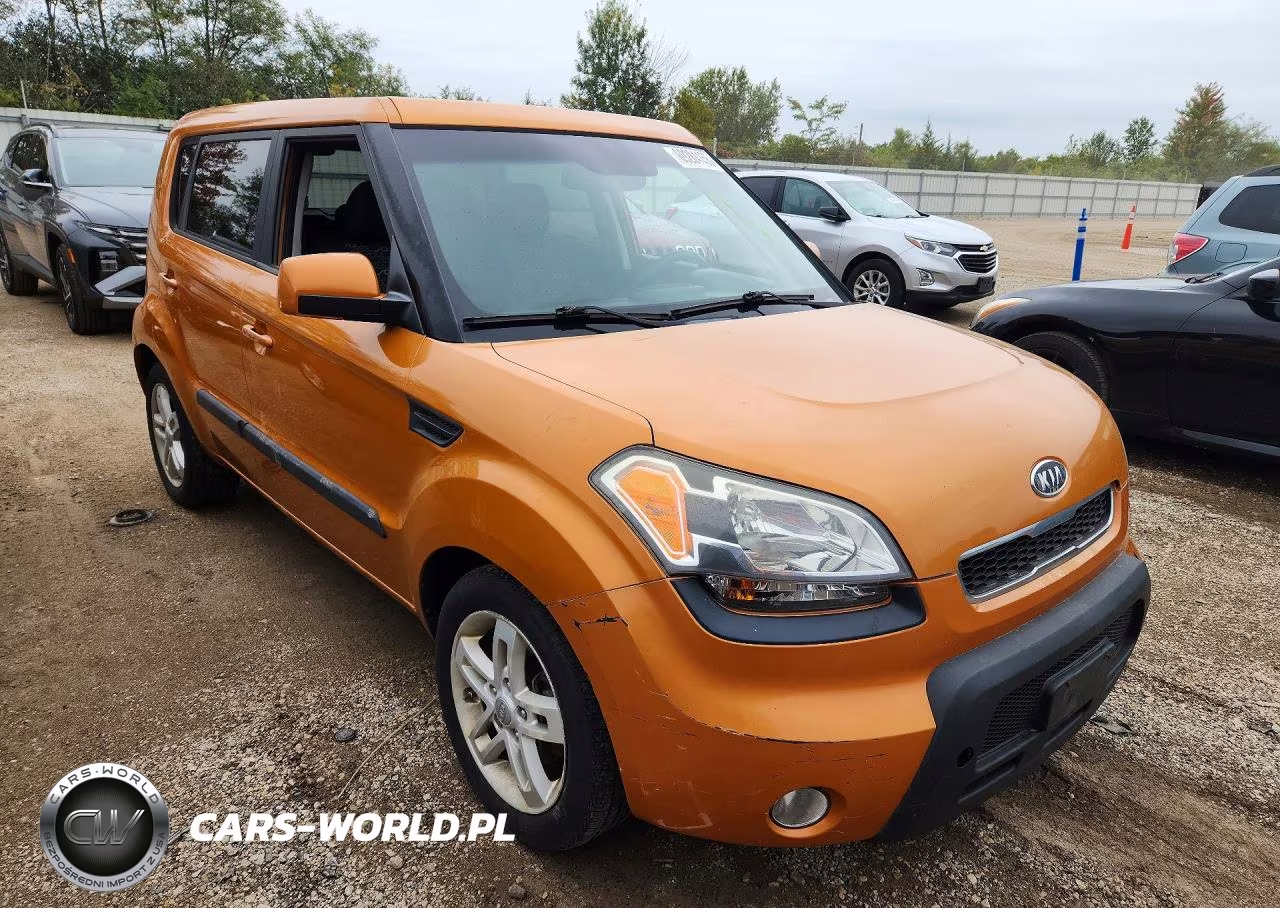 2011 Kia Soul + VIN:KNDJT2A22B7215994 - 4