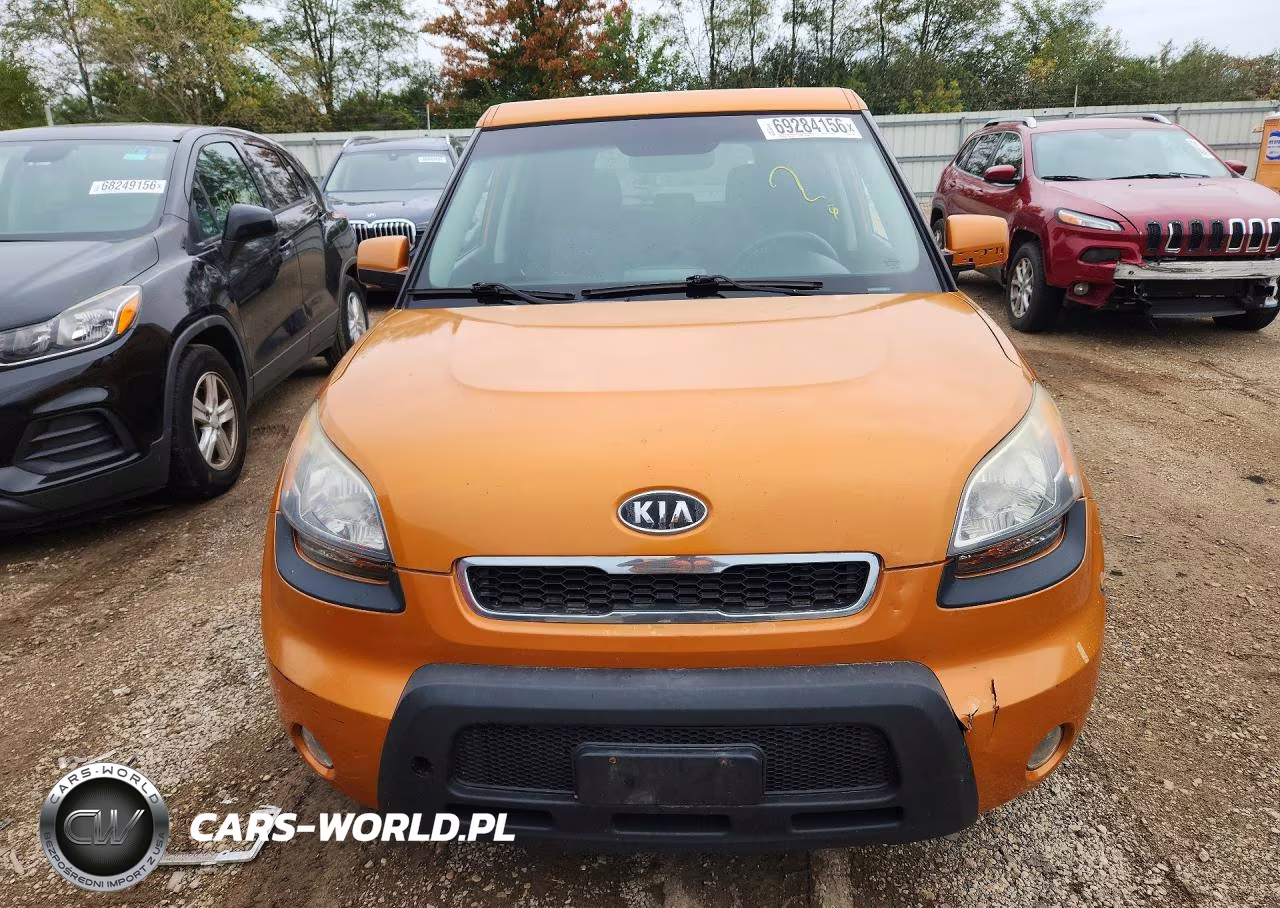 2011 Kia Soul + VIN:KNDJT2A22B7215994 - 5