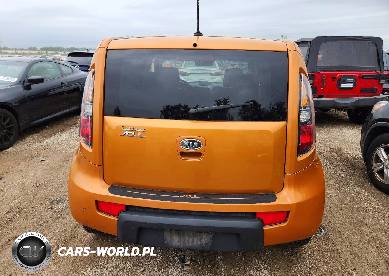 2011 Kia Soul + VIN:KNDJT2A22B7215994 - 6