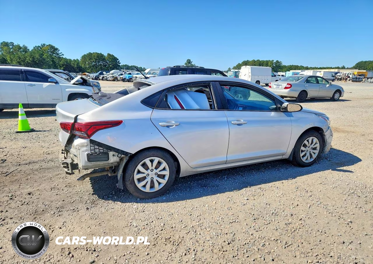 2018 Hyundai Accent Se VIN:3KPC24A34JE020235 - 3