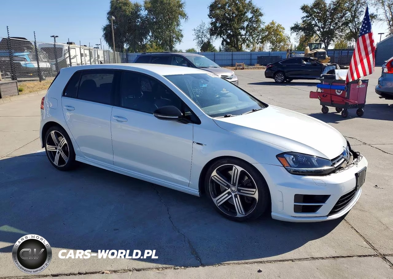 2016 Volkswagen Golf R VIN:WVWLF7AU7GW198668 - 4