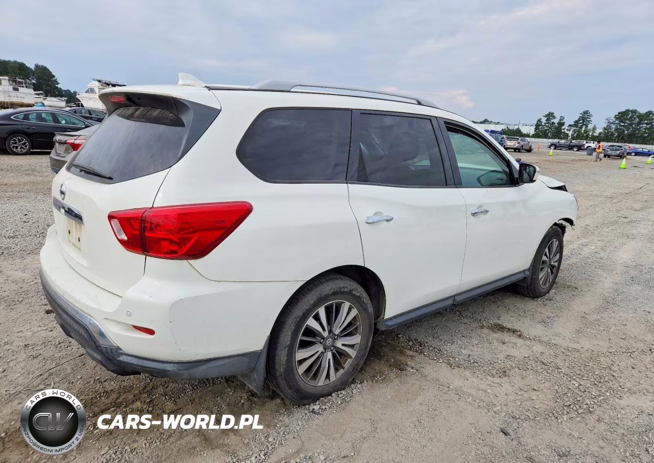 2020 Nissan Pathfinder S VIN:5N1DR2AN2LC604757 - 3