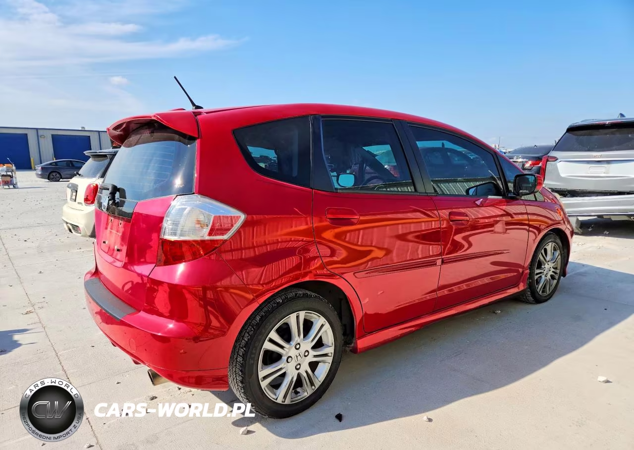 2009 Honda Fit Sport VIN:JHMGE88659C000531 - 3