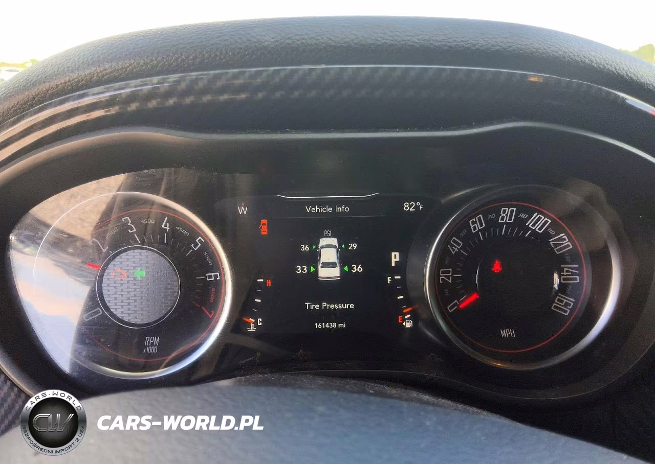 2019 Dodge Challenger Sxt VIN:2C3CDZGG5KH526118 - 9