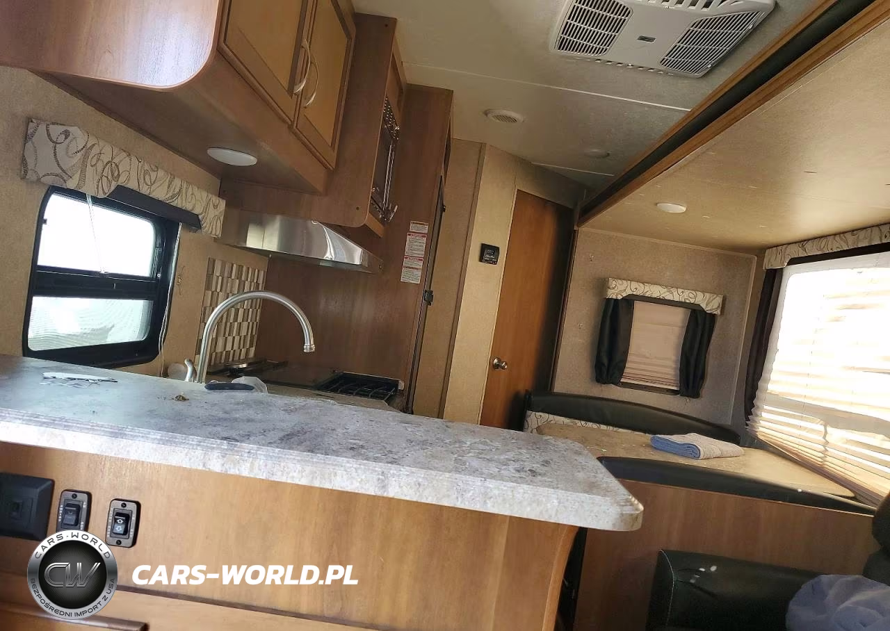 2018 Coachman Recreational Vehicle (Rv) VIN:5ZT2CANB9JU030753 - 6