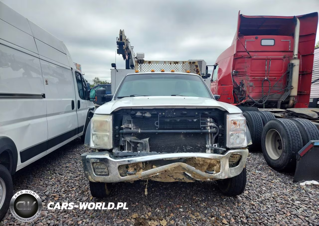 2014 Ford F550 Super Duty VIN:1FDUF5HT6EEA85928 - 5