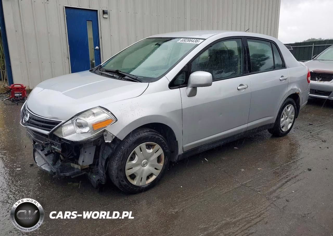 2011 Nissan Versa 1.8 S