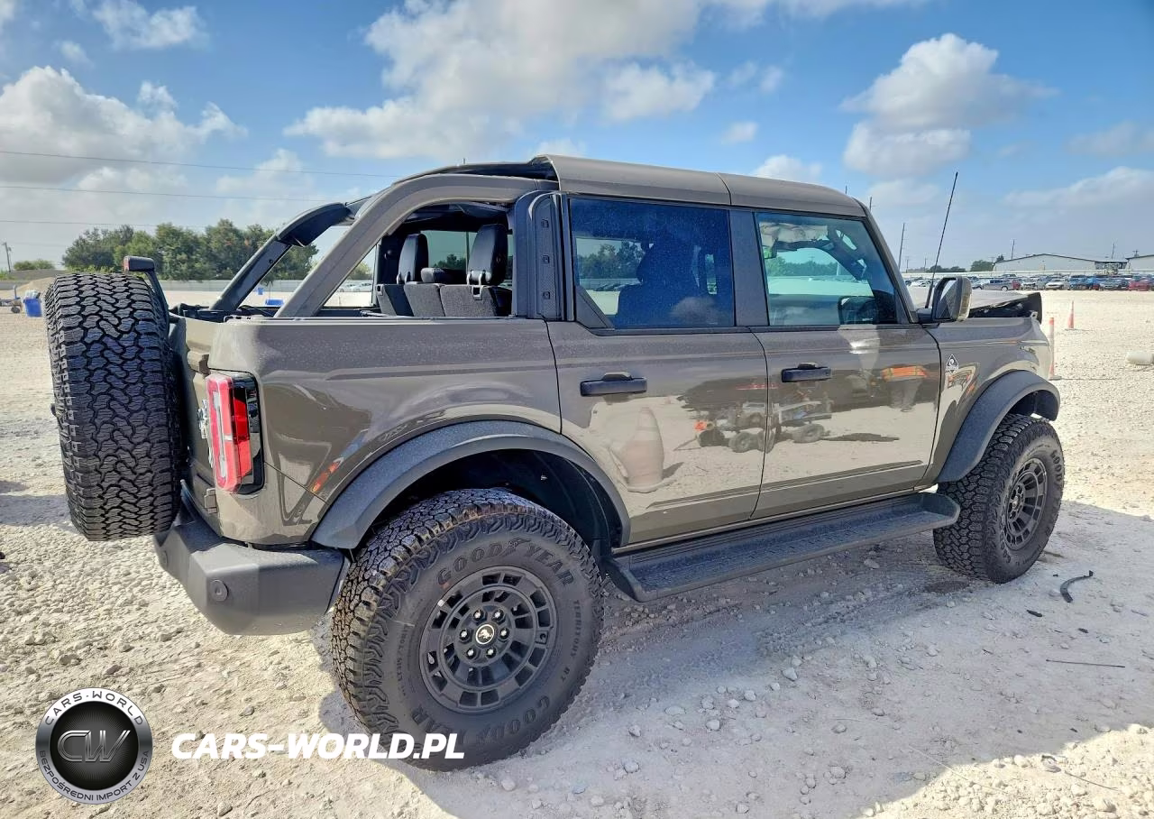 2026 Ford Bronco Outer Banks VIN:1FMEE8BPXTLB21102 - 3